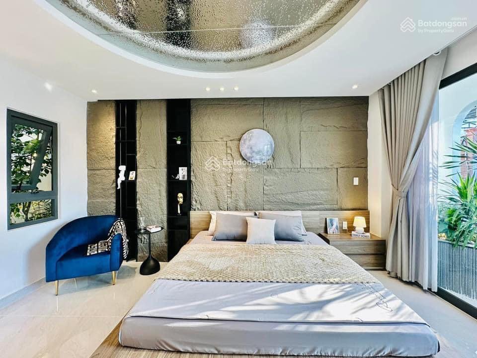 Đầu tư sinh lời ngay nhà lê văn sỹ, p13, quận 3, 72m2, 4tỷ2 đang cho thuê 18tr/th, sổ hồng riêng