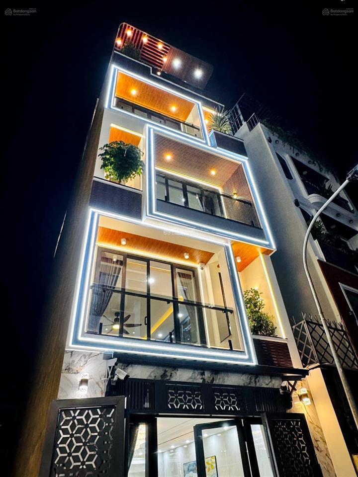 Đầu tư sinh lời ngay nhà lê văn sỹ, p13, quận 3, 72m2, 4tỷ2 đang cho thuê 18tr/th, sổ hồng riêng