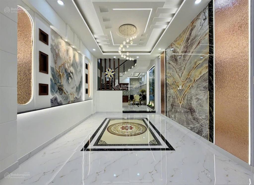 Chỉ 6tỷ250tr sở hữu ngay nhà phố 75m2, đường đề thám, quận 1, sổ hồng chính chủ, đang cho thuê 26tr