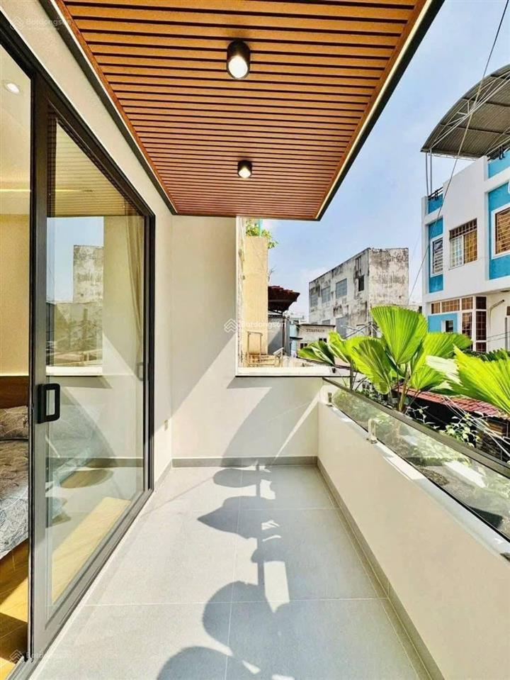 Bán gấp nhà đ. nguyễn thành ý, đakao, quận 1, 72.8m2, đang cho thuê 22tr/th, sổ hồng riêng