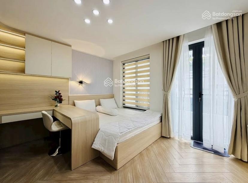 Nhà ngộp chủ bán gấp vĩnh khánh  quận 4. 74.3m2, 3tỷ7, đang cho thuê 23tr/th. gần thcs đoàn văn bơ