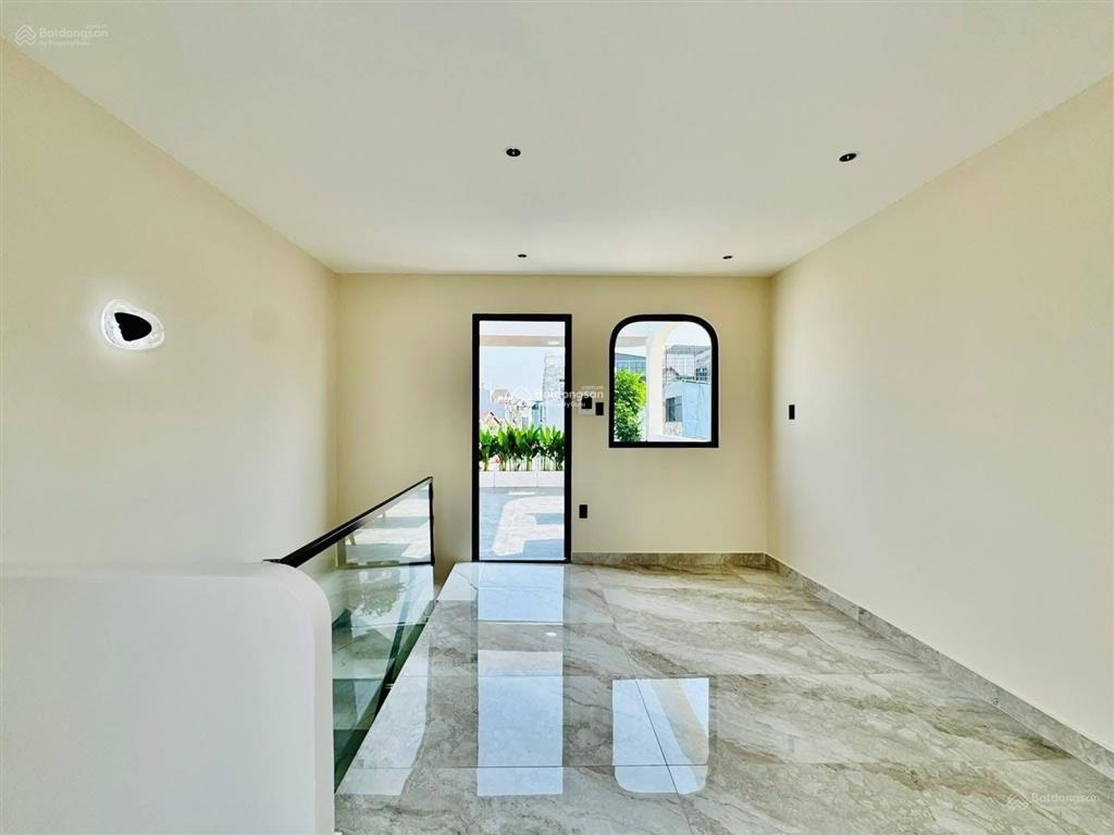 Bán nhà hẻm 6m nguyễn tiểu la, q10. 67.5m2, 3tỷ1, sẵn hđ cho thuê 20tr/th. gần ubnd p. diên hồng