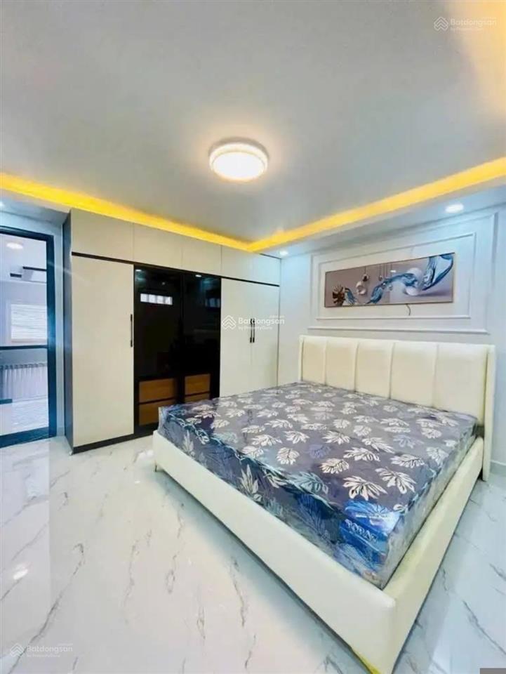Chủ bán gấp nhà bạch mã, p15, quận 10, gần ubnd phường hòa hưng, 72m2, 3tỷ8, đang cho thuê 18tr/th