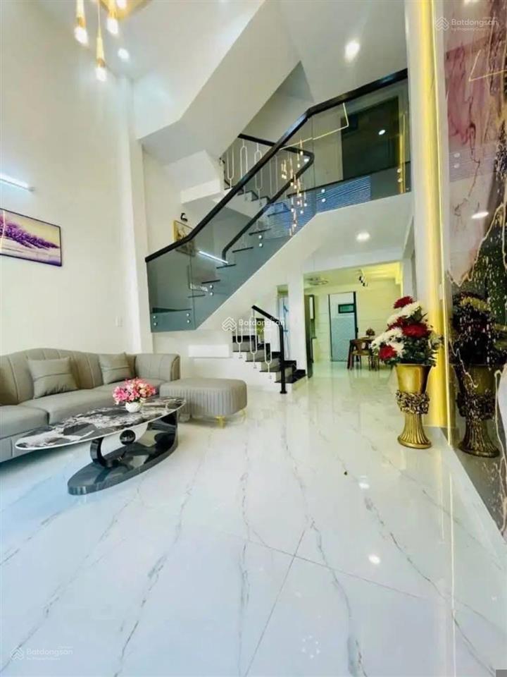 Chủ bán gấp nhà bạch mã, p15, quận 10, gần ubnd phường hòa hưng, 72m2, 3tỷ8, đang cho thuê 18tr/th