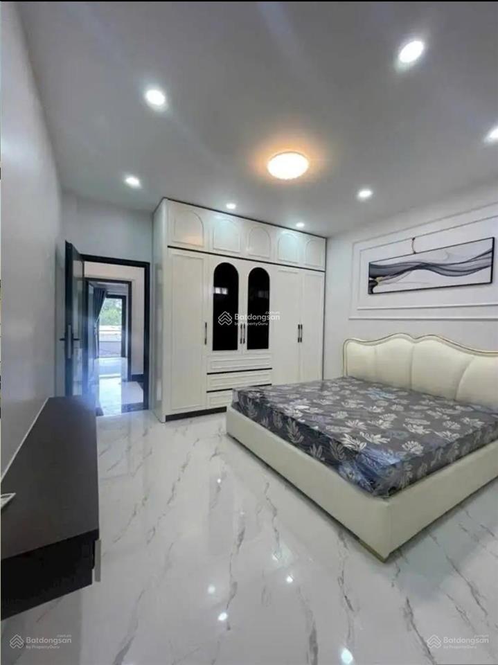 Chủ bán gấp nhà bạch mã, p15, quận 10, gần ubnd phường hòa hưng, 72m2, 3tỷ8, đang cho thuê 18tr/th