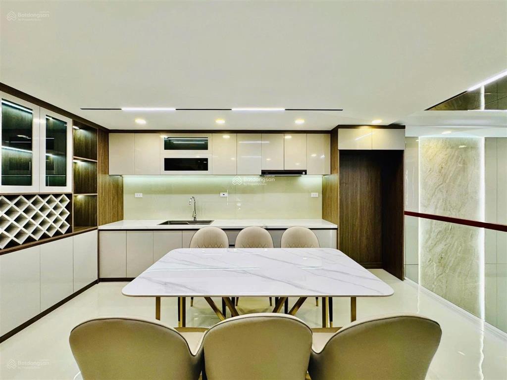 Nhà cho thuê sẵn 19triệu ngay trần xuân hoà, p7, quận 5. 72.4m2, 3tỷ550tr gần ubnd phường chợ quán