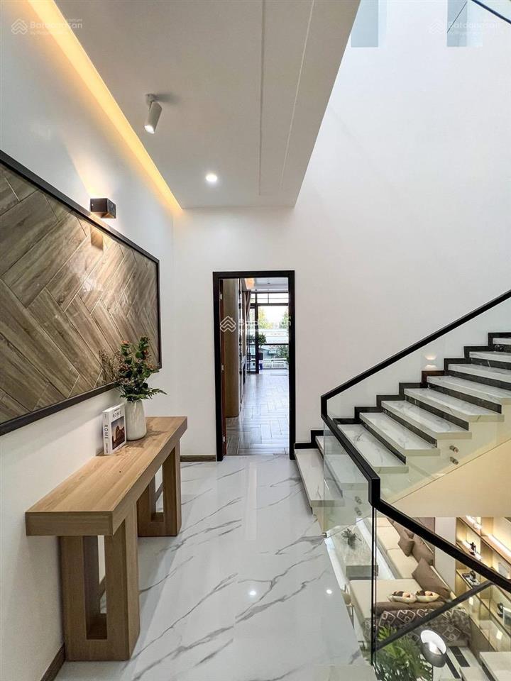 Hàng hiếmnhà đẹp chủ ngợp hẻm 6m lý thường kiệt, quận 10, 68.8m2, 3tỷ460tr, đang cho thuê 21tr/th