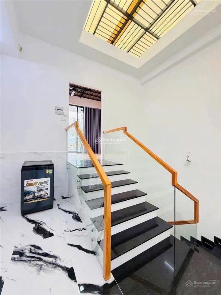 Nhà đường lớn 7,5m ngay đội cung  quận 11. 73.2m2, 3tỷ5, đang cho thuê 23 triệu gần phòng khám nhi