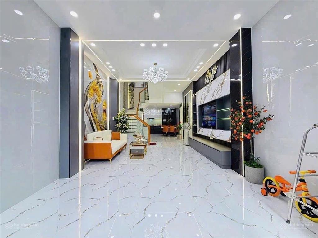 Nhà đường lớn 7,5m ngay đội cung  quận 11. 73.2m2, 3tỷ5, đang cho thuê 23 triệu gần phòng khám nhi
