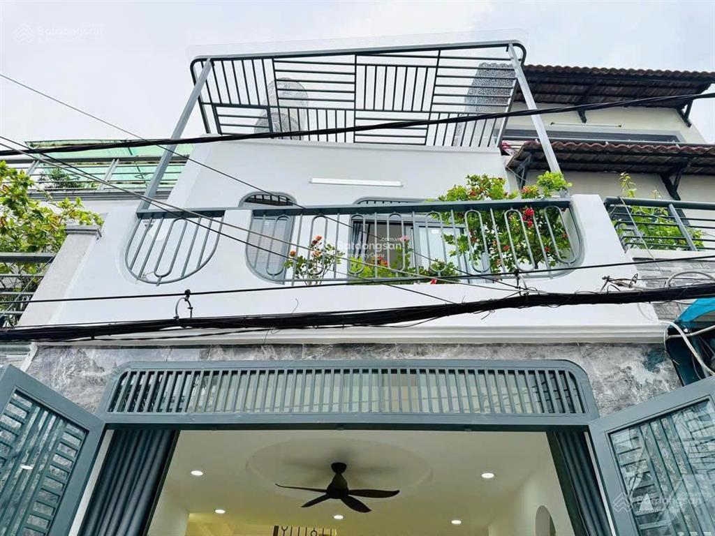 Cô năm cần bán gấp căn nhà lê văn quới, bình tân, 52.8m2, 2tỷ6, sổ riêng, đang cho thuê 13tr/th
