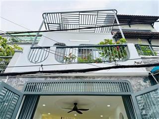 Cô năm cần bán gấp căn nhà lê văn quới, bình tân, 52.8m2, 2tỷ6, sổ riêng, đang cho thuê 13tr/th