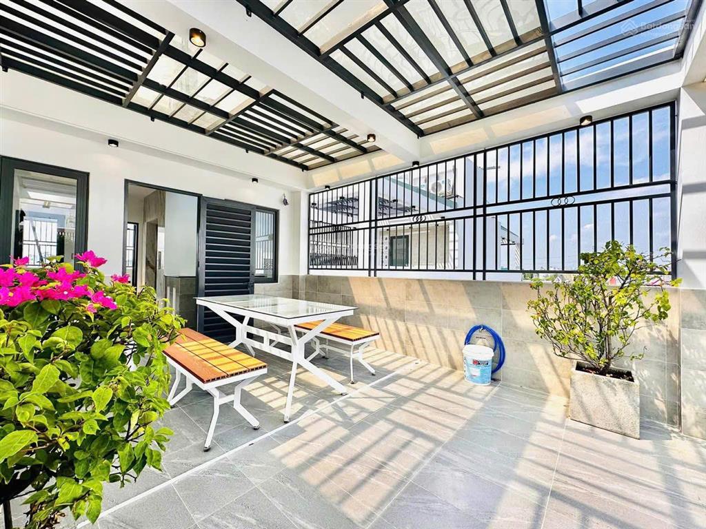 Chủ đi nước ngoài bán nhà đường sư vạn hạnh, p.14, q. 1o, 2 tỷ 890, 80m2, có hđ thuê 40tr/th.