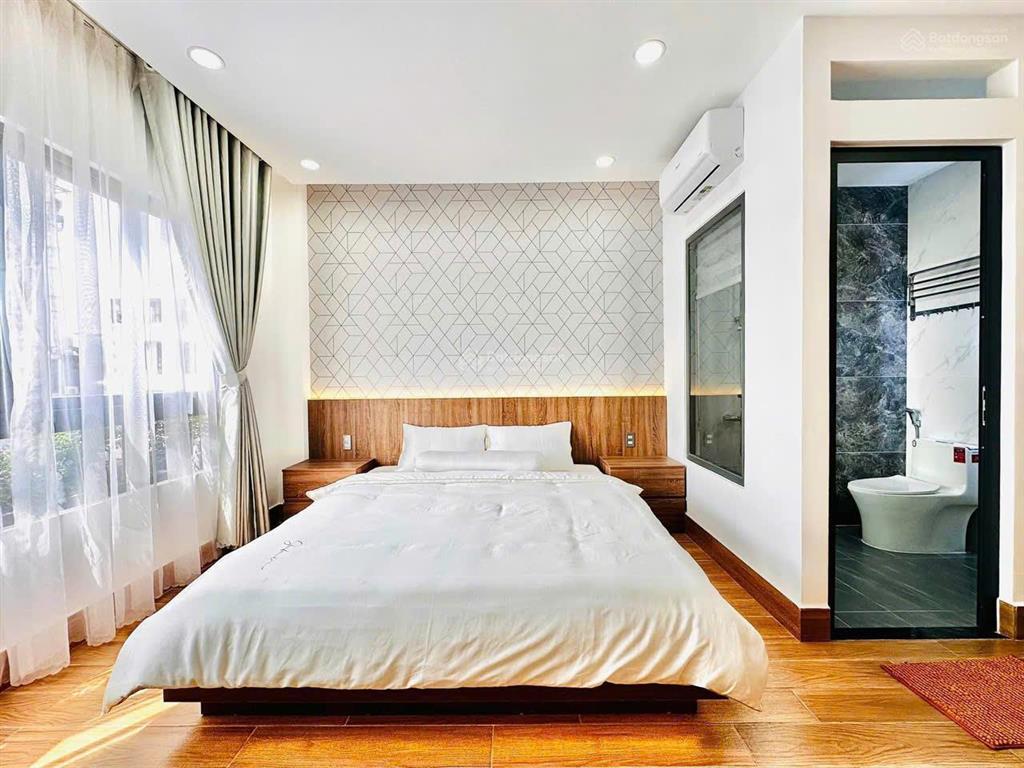 Chủ đi nước ngoài bán nhà đường sư vạn hạnh, p.14, q. 1o, 2 tỷ 890, 80m2, có hđ thuê 40tr/th.
