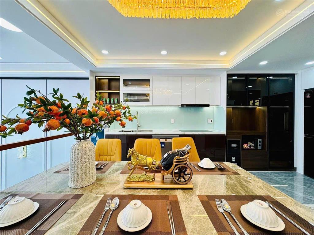 Chủ cần thu dòng tiền bán nhà đường lê hồng phong, p.10, q.10, 2 tỷ 690, 88m2, cho thuê 38tr/th.