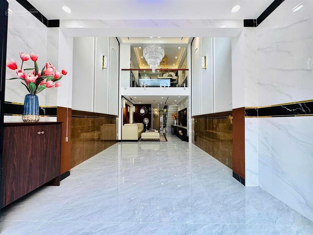 Chủ cần thu dòng tiền bán nhà đường lê hồng phong, p.10, q.10, 2 tỷ 690, 88m2, cho thuê 38tr/th.