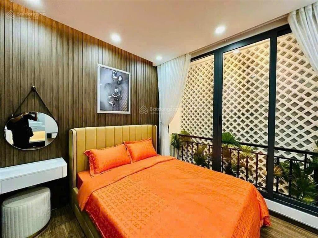 Chính chủ bán gấp căn nhà đường trần hữu trang, p. 11, q. pn, 2 tỷ 780, 80m2, có hđ thuê 18tr/th.