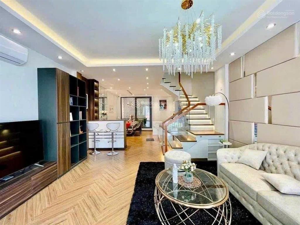 Chính chủ bán gấp căn nhà đường trần hữu trang, p. 11, q. pn, 2 tỷ 780, 80m2, có hđ thuê 18tr/th.