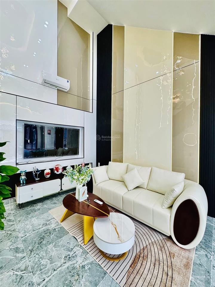 Nhà riêng 3 tầng hòa hưng quận 10 80m2 (5x16) 4pn 4wc hxh 6m giá 3,25 tỷ shr hỗ trợ vay 70%