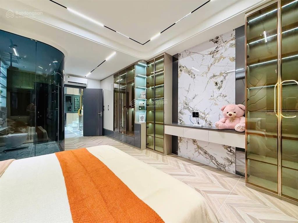 Chính chủ bán nhà hậu giang p5 q6 80m2 (5x16) giá 3t150 hxh shr hđ thuê 18tr/tháng