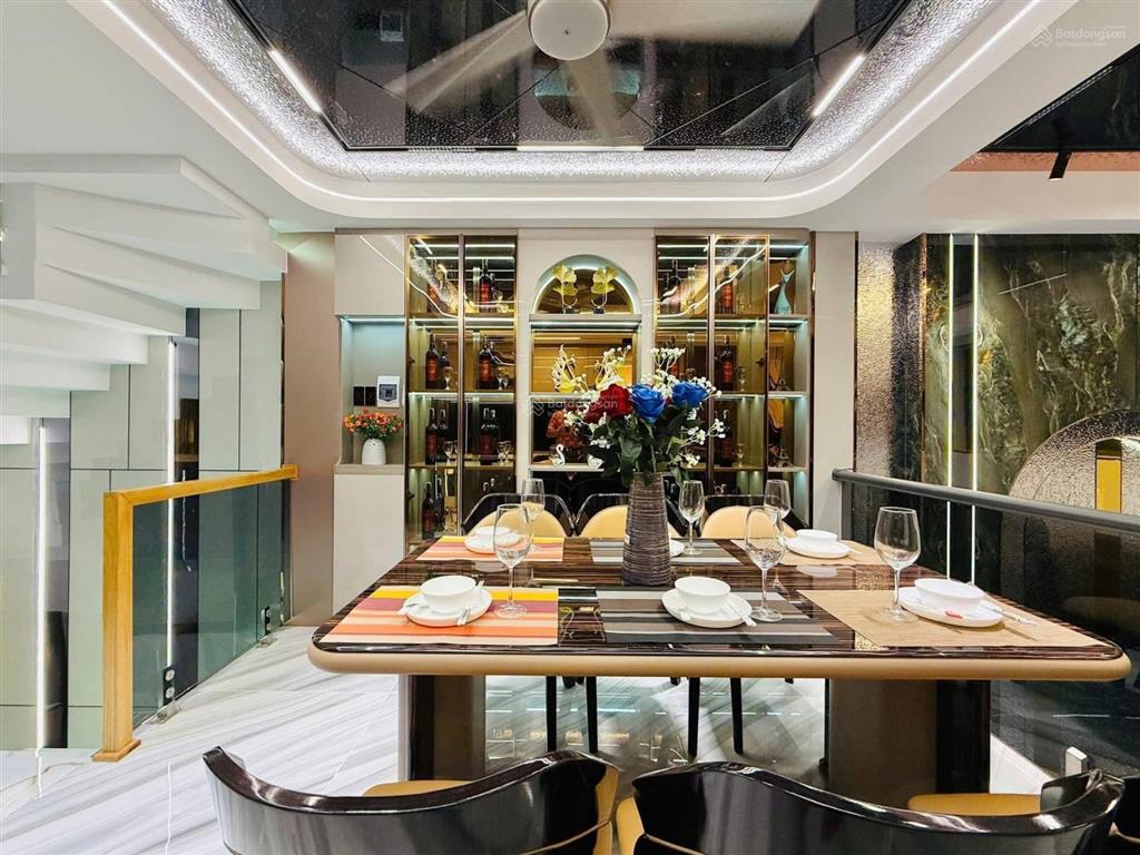 Chính chủ bán nhà hậu giang p5 q6 80m2 (5x16) giá 3t150 hxh shr hđ thuê 18tr/tháng