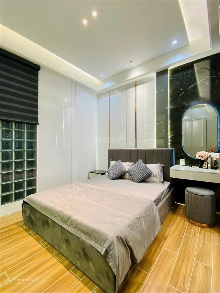 Bán nhà âu dương lân p2 q8 2 tỷ 950 75m2(5x15) 3 tầng 4pn 5wc hđ thuê 18tr shr hxh