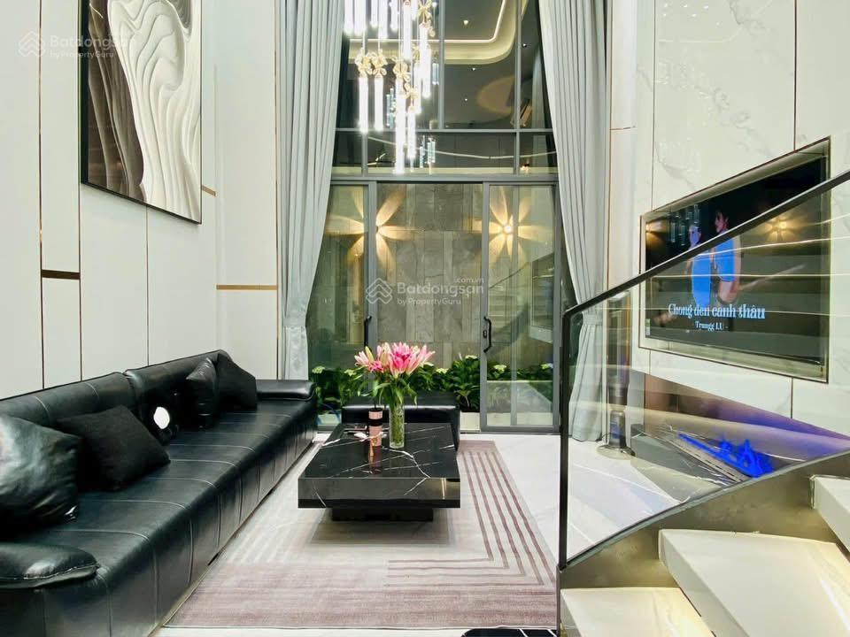 Bán nhà âu dương lân p2 q8 2 tỷ 950 75m2(5x15) 3 tầng 4pn 5wc hđ thuê 18tr shr hxh