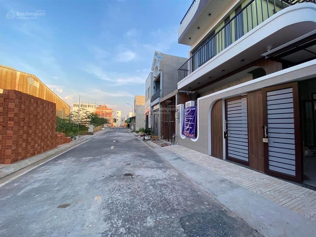 Đất lê thành tân tạo bình tân 52m2 mt 4m đường 7m sổ đỏ giá 2,25 tỷ