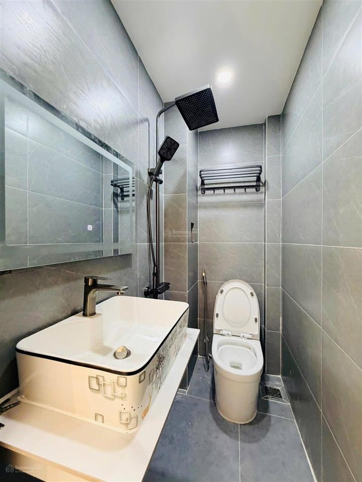 Cắt lỗ nhà bùi tá hán tp.hcm 81m2 1t 1l 3l thu nhập 26tr/tháng giá ngộp 5 tỷ 130 shr hxh