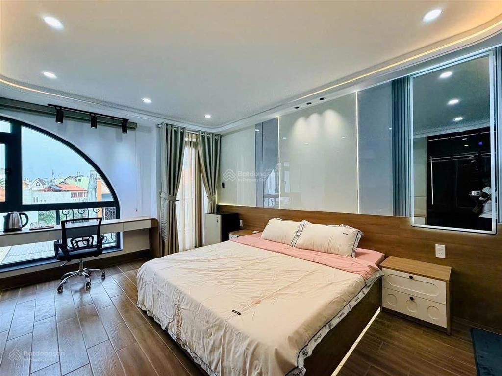 Nhà đẹp khu vip nguyễn hữu tiến hẻm 8m dòng tiền 25tr/tháng giá chỉ 3 tỷ 390 sổ hồng riêng