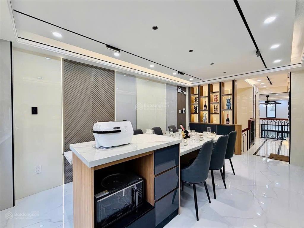 Nhà đẹp khu vip nguyễn hữu tiến hẻm 8m dòng tiền 25tr/tháng giá chỉ 3 tỷ 390 sổ hồng riêng