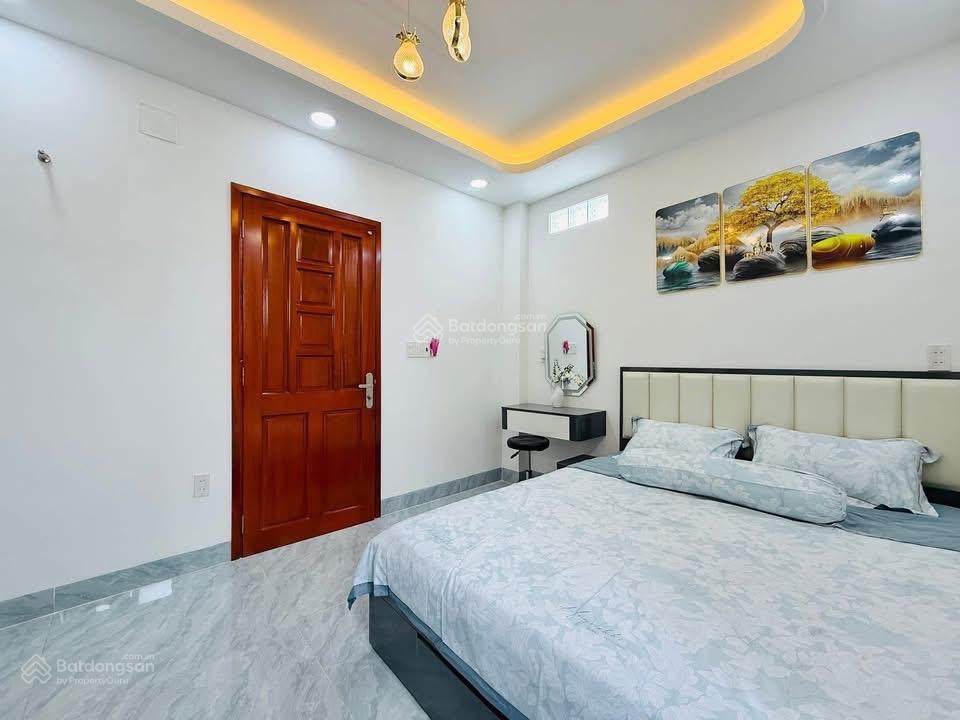 Chính chủ ký gửi nhà nguyễn thiện thuật q3 thang máy 450kg 21tr chỉ 3 tỷ 650 shr hxh hỗ trợ vay 70%