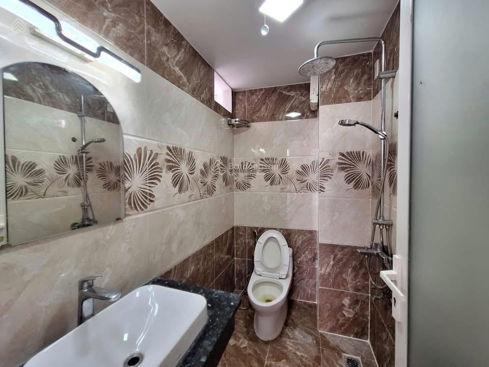 Nhà ngô quyền quận 5 giá chỉ 3,35 tỷ dòng tiền 21tr/tháng full nt sổ hồng riêng hoàn công đủ hxh