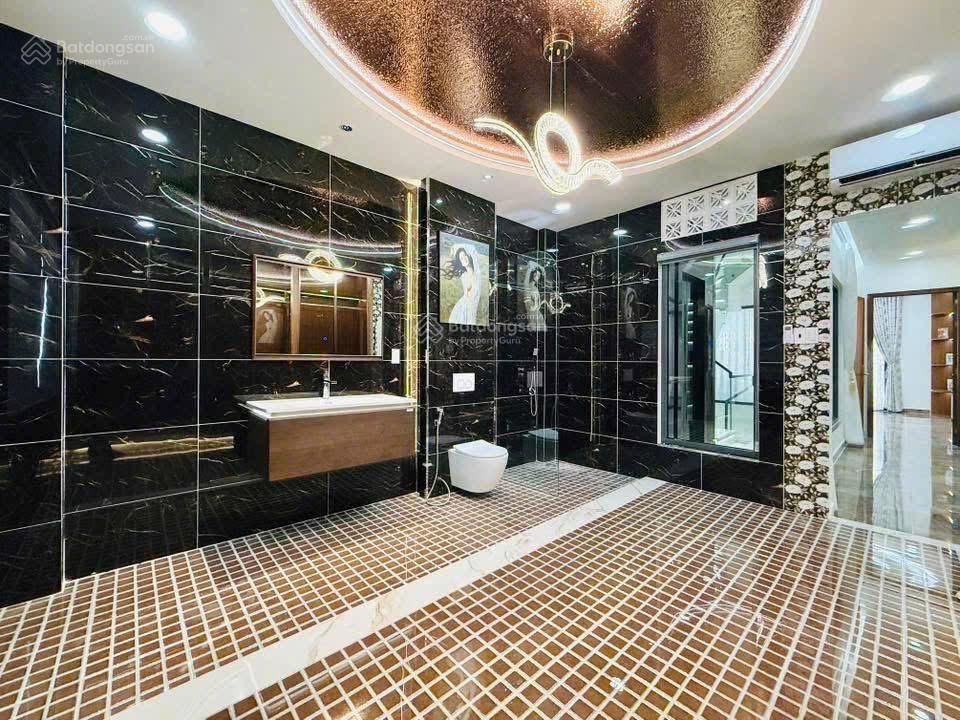 Bất động sản giữ tiền cực tốt phạm văn chí dòng tiền 21tr/tháng shr hoàn công