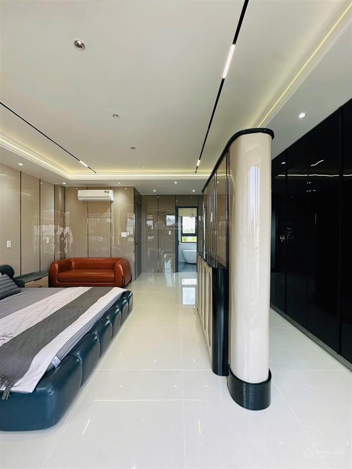 Nhà ngay mặt tiền hồ biểu chánh phú nhuận 88m2 hđ thuê 28tr/tháng giữ tiền cực đỉnh shr