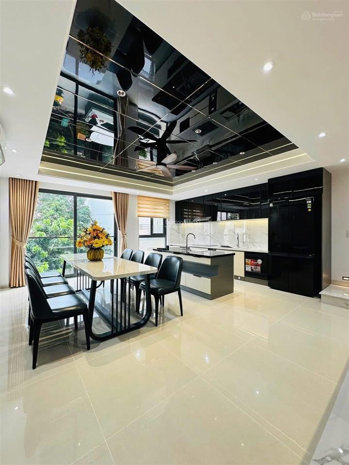 Nhà ngay mặt tiền hồ biểu chánh phú nhuận 88m2 hđ thuê 28tr/tháng giữ tiền cực đỉnh shr