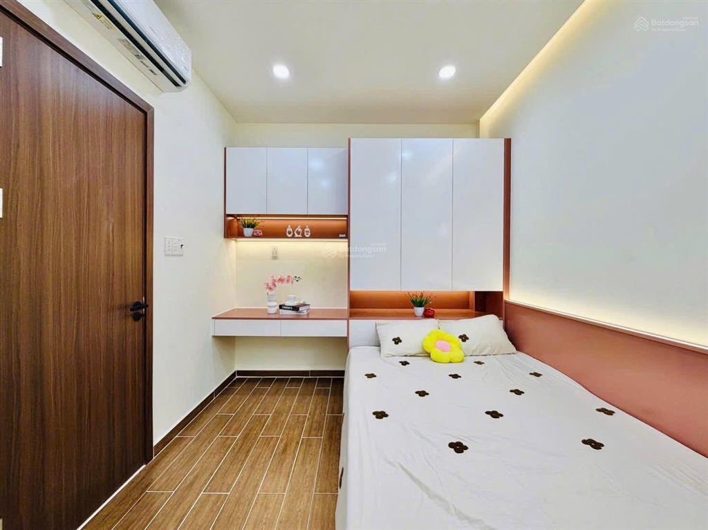 Nhà đẹp hoàng diệu p.9 (khánh hội )q. 4 chỉ 1 tỷ 770 dòng tiền 10tr/th sổ hồng riêng hoàn công hxh
