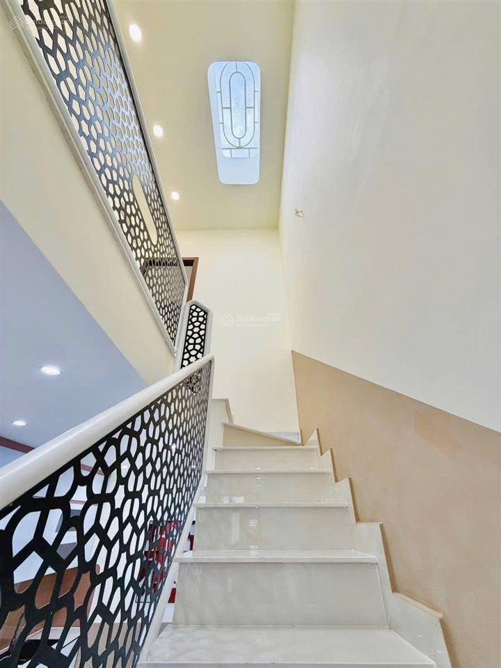Nhà đẹp hoàng diệu p.9 (khánh hội )q. 4 chỉ 1 tỷ 770 dòng tiền 10tr/th sổ hồng riêng hoàn công hxh