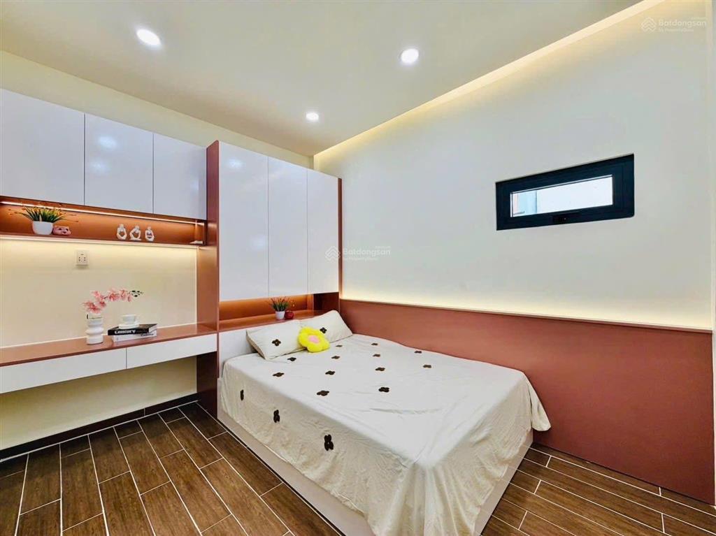 Nhà đẹp hoàng diệu p.9 (khánh hội )q. 4 chỉ 1 tỷ 770 dòng tiền 10tr/th sổ hồng riêng hoàn công hxh