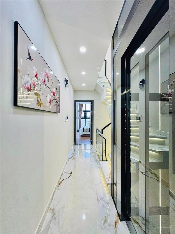 Nhà đẹp ngay trung tâm phường phú nhuận hcm full nội thất dòng tiền 18tr/tháng chỉ 3 tỷ 650 shr hxh
