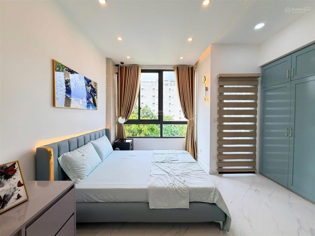 Chủ ngộp cần bán gấp nhà thành thái q10 3 tỷ 750 5x16 4pn hđ thuê 18tr/th shr hxh