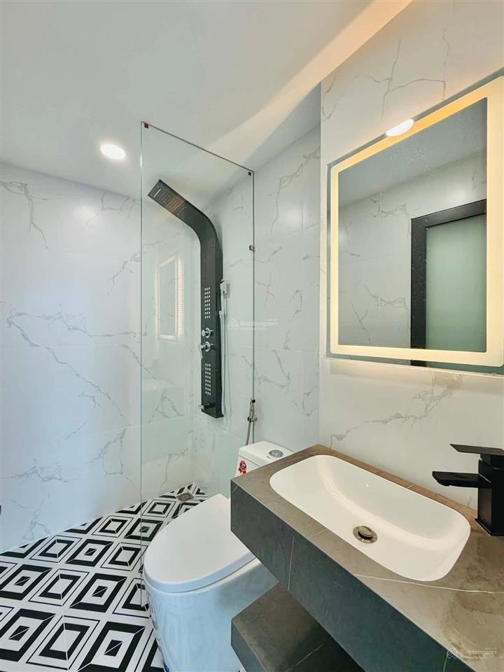 Chính chủ ký gửi bán ngộp nhà linh chiểu thủ đức 2 tỷ 850 86m2 có dòng tiền 17tr/th shr đường 7m