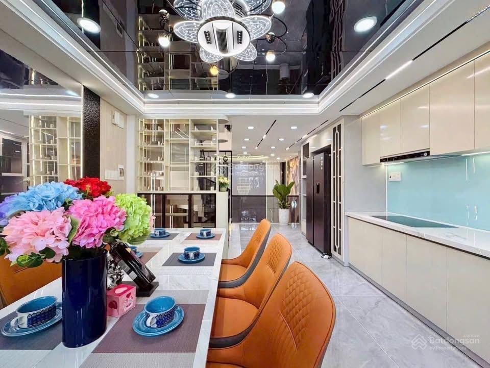 Bán nhà riêng 4pn, 4wc tại nguyễn minh hoàng, p.12, q. tân bình giá ưu đãi, 77,5m² shr hxh