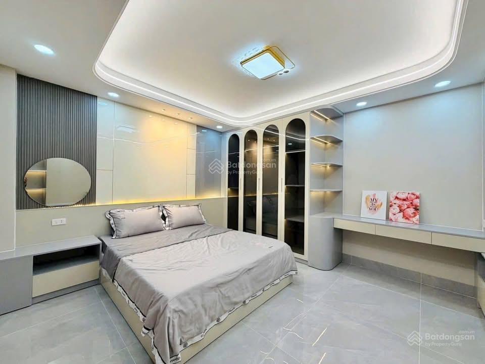 Bán nhà riêng 4pn, 4wc tại nguyễn minh hoàng, p.12, q. tân bình giá ưu đãi, 77,5m² shr hxh