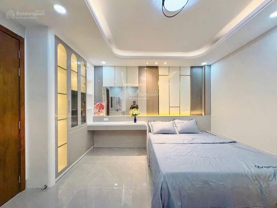 Bán nhà riêng 4pn, 4wc tại nguyễn minh hoàng, p.12, q. tân bình giá ưu đãi, 77,5m² shr hxh