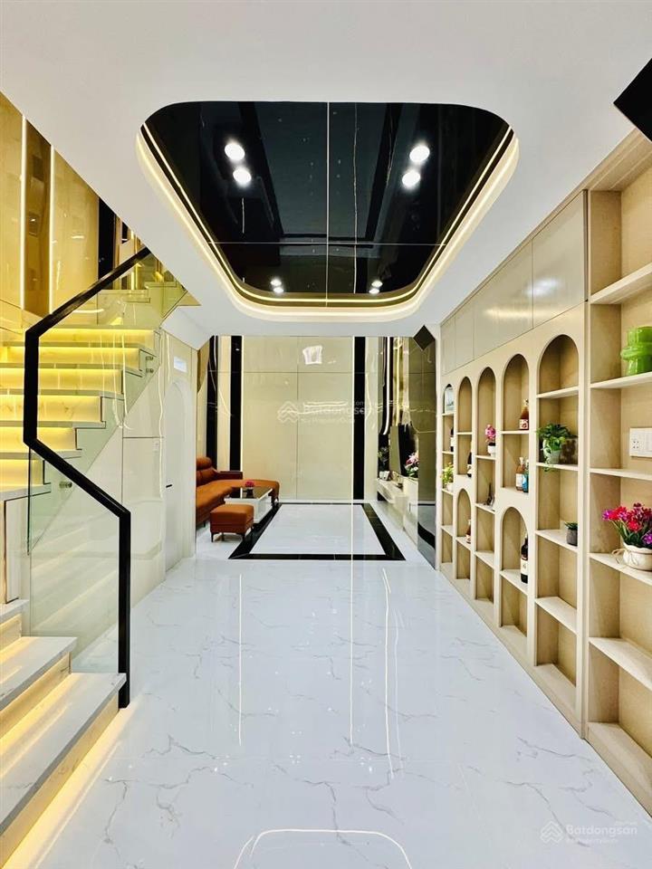 Đầu tư giữ tiền nhà phùng hưng q5 thu nhập 25tr/tháng giá chỉ 3 tỷ 250 shr hxh hỗ trợ vay 70%