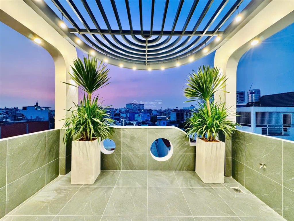 Nhà hẻm lê quý đôn, (quận 3 cũ). giá 6,75 tỷ. dt 75m2. 1 trệt 4 lầu. 4pn 5wc, sổ hồng riêng