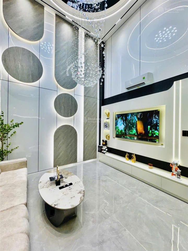 Nhà hẻm lê quý đôn, (quận 3 cũ). giá 6,75 tỷ. dt 75m2. 1 trệt 4 lầu. 4pn 5wc, sổ hồng riêng