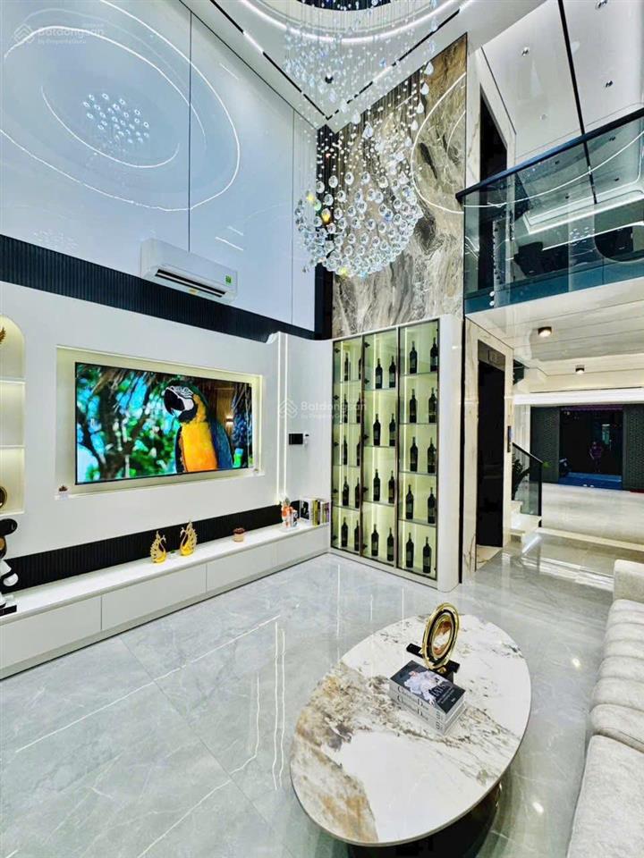 Nhà hẻm lê quý đôn, (quận 3 cũ). giá 6,75 tỷ. dt 75m2. 1 trệt 4 lầu. 4pn 5wc, sổ hồng riêng