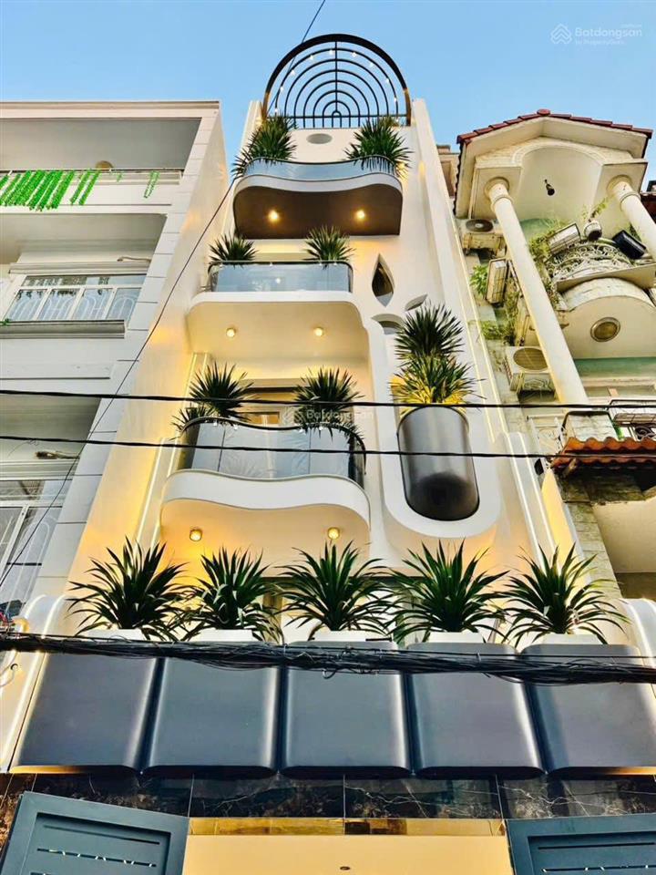 Nhà hẻm lê quý đôn, (quận 3 cũ). giá 6,75 tỷ. dt 75m2. 1 trệt 4 lầu. 4pn 5wc, sổ hồng riêng