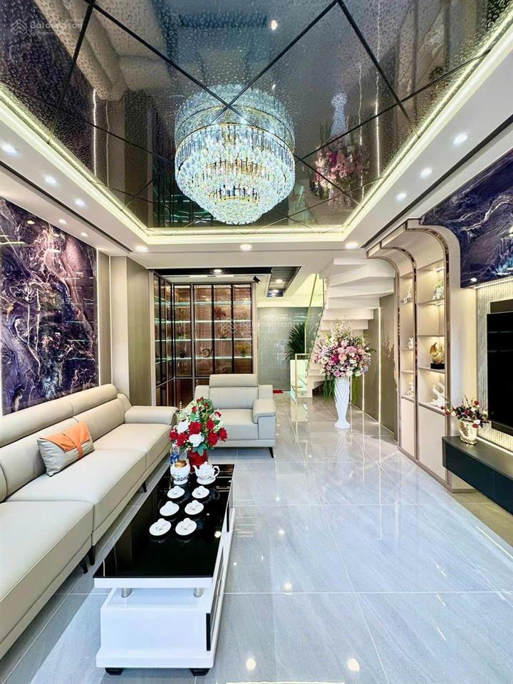 Cô mai cần bán gấp nhà hẻm ngô thời nhiệm, p.võ thị sáu, q.3. giá5,3 tỷ. dt73m2. sổ hồng riêng